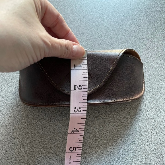 Fossil Brown Leather Sunglass Case - Picture 7 of 8